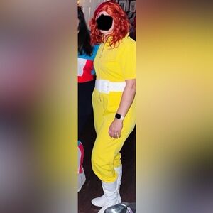 April O’Neil Halloween costume, fits size 6-8